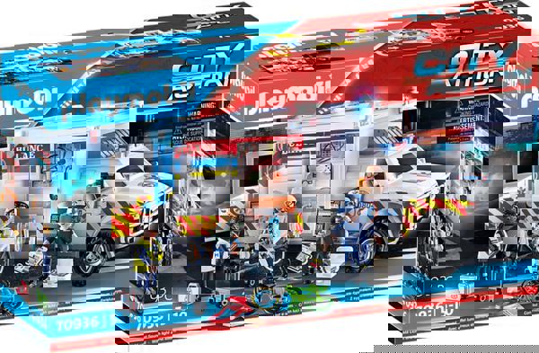 Playmobil US. First Aid Vehicle (70936) 